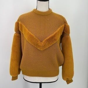 UEC Guess oversized gold crewneck sweater with faux fur detail size XS